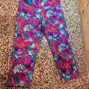 Old Navy Girls Size Large 10-12 Crop Capri Floral Purple Leggings Go‎ Dry Active